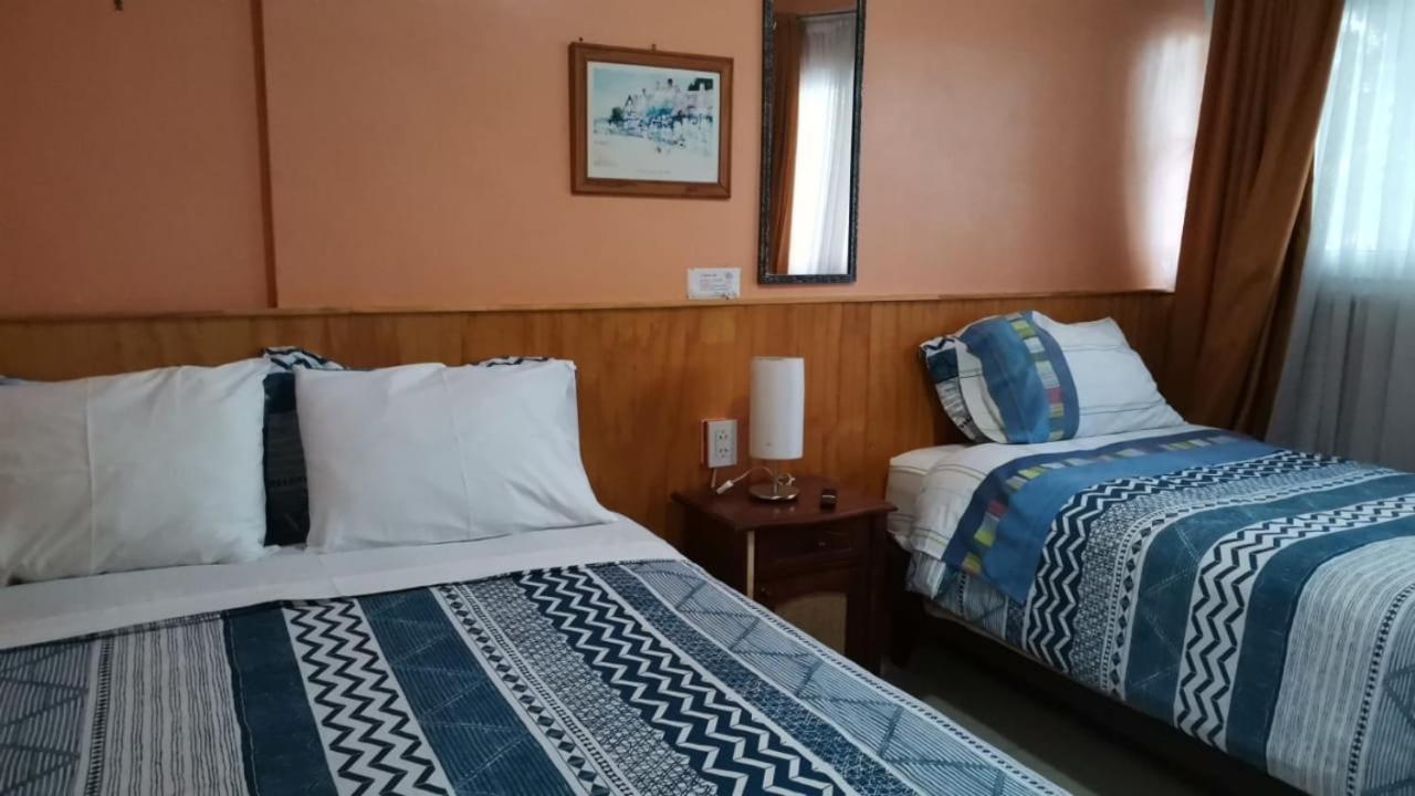 Hostal Las Heras 特木科 外观 照片